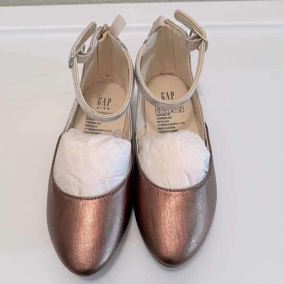 Gap Kids angle-strap ballet flat size 12 - Picture 1 of 5